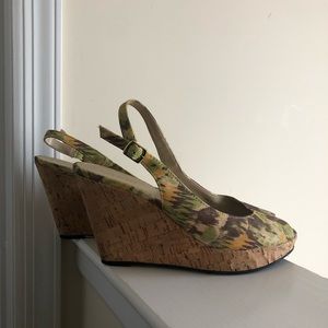 Tahari Taylor Wedges